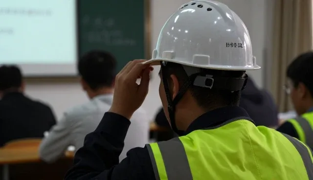 如何通过会务服务实现税务优化策略